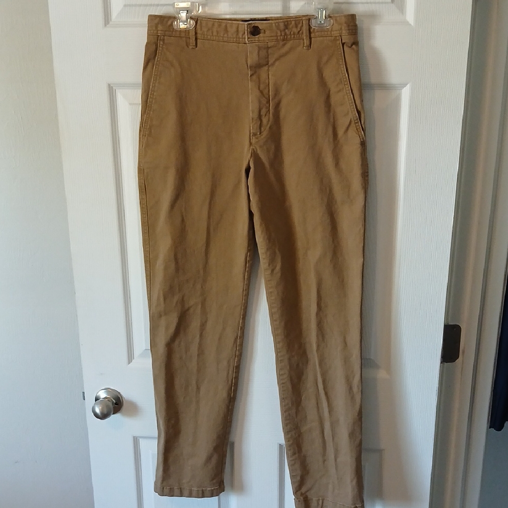 Banana Republic Women's High Rise Authentic Chino Tan Pants. Size 8
